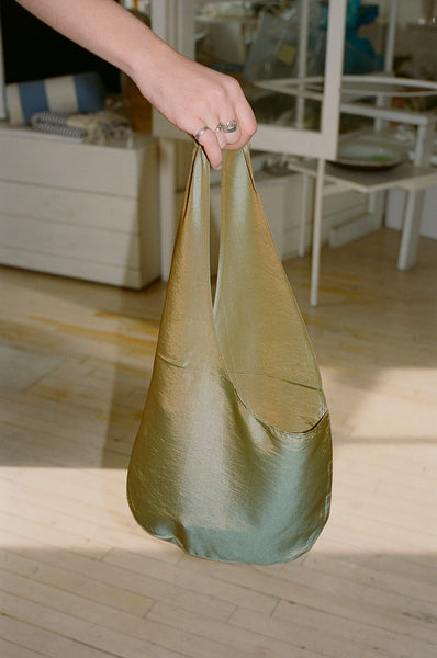 LARA TOTE, CARAMEL – Maryam Nassir Zadeh
